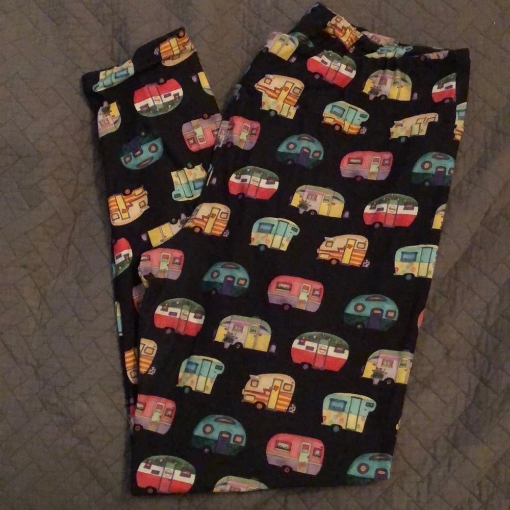 Camper print leggings